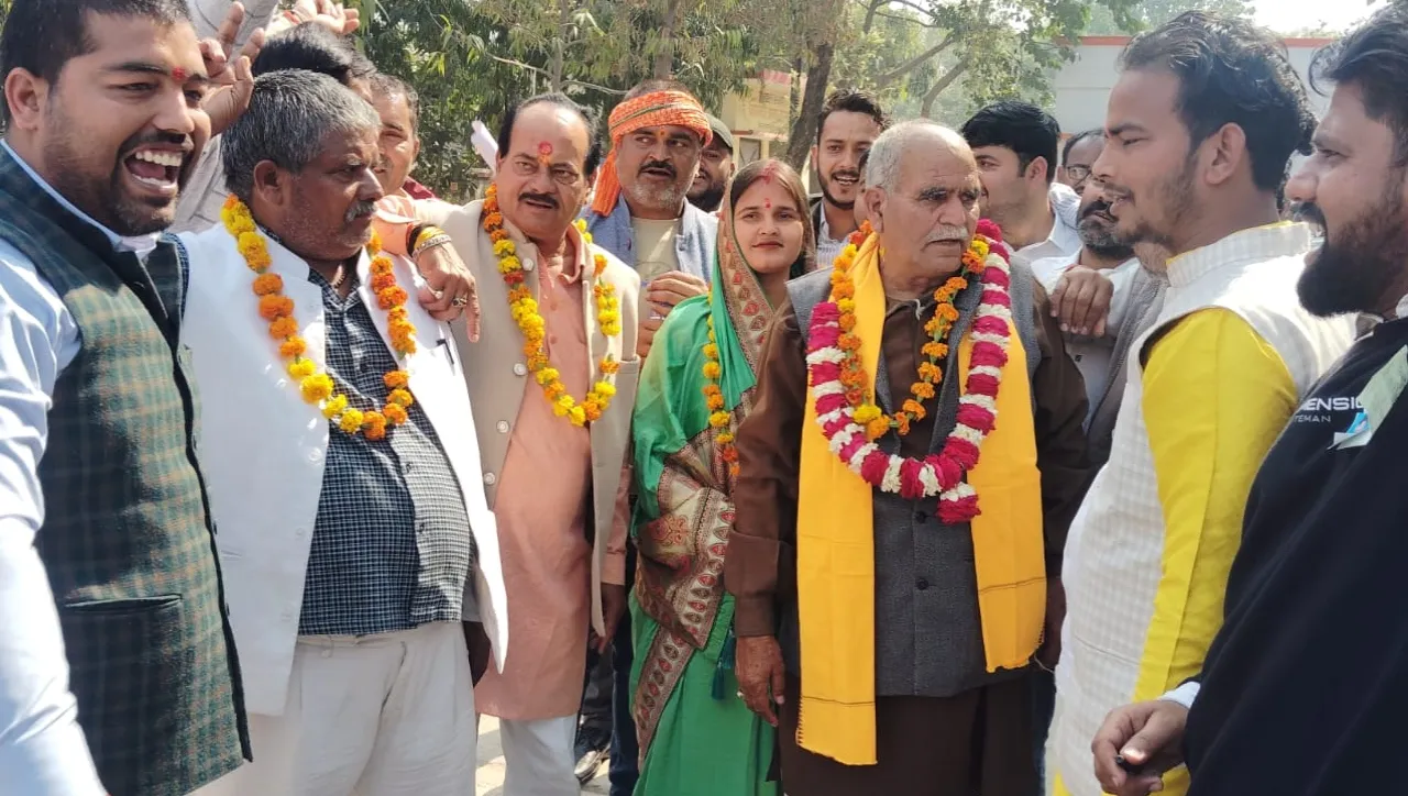 पूजा त्रिवेदी डीडीसी तो रामकुमारी बनीं प्रधान : निर्विरोध जीतने वालों को भी मिला प्रमाणपत्र