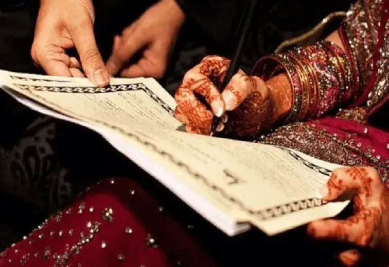 रामपुर : शादी की जिद पर अड़ी उत्तराखंड की युवती का हुआ निकाह, पुलिस को सौंपा समझौता पत्र 