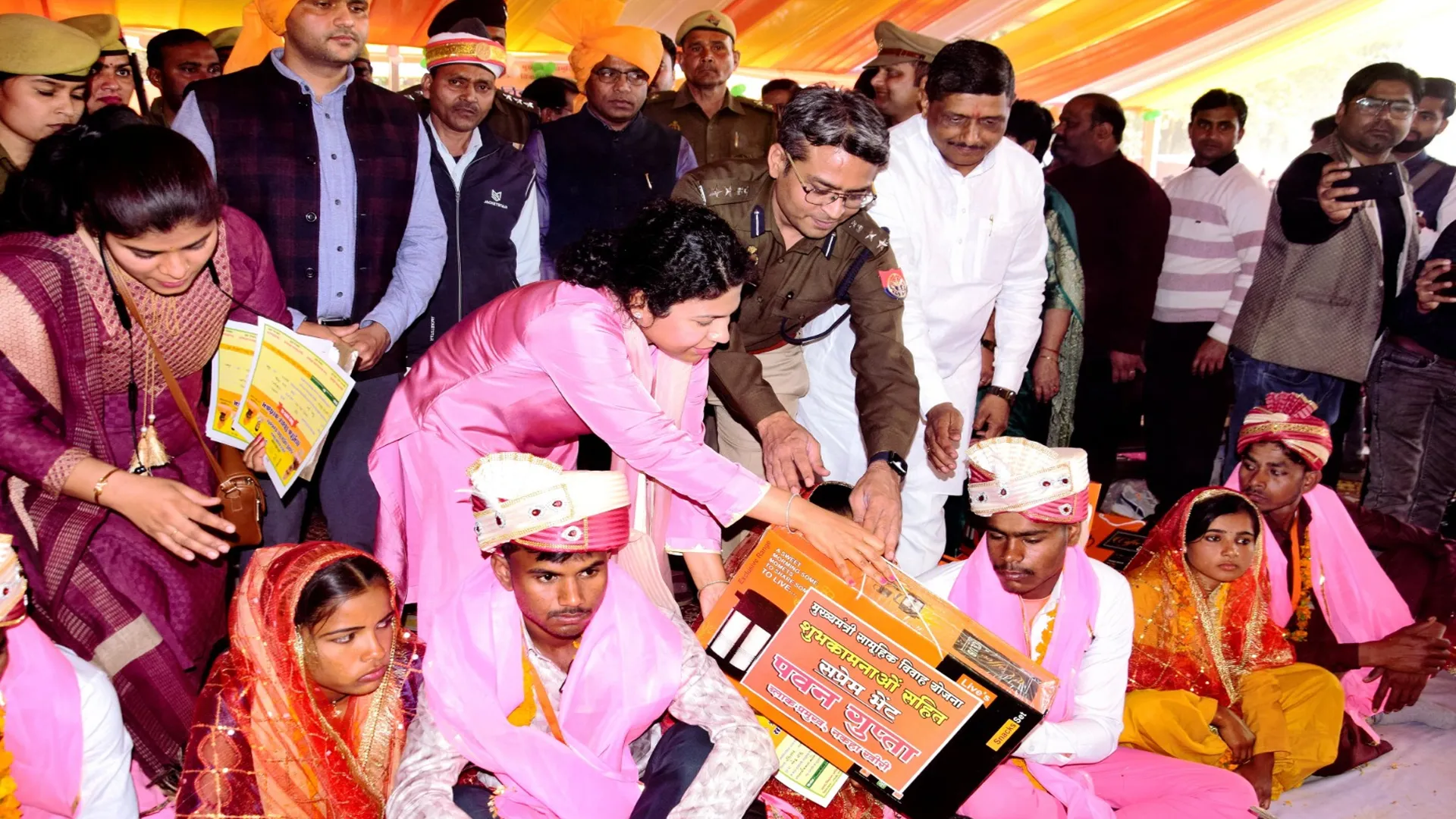 लखीमपुर खीरी: 540 वर-वधू ने लिए सात फेरे तो 17 ने किया एक दूसरे को कबूल