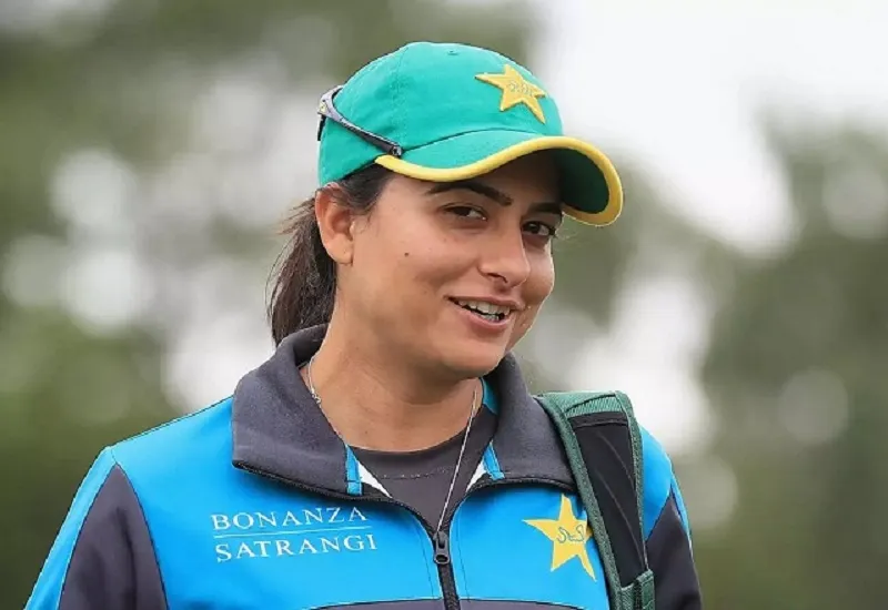 धोनी जैसा करिश्माई कप्तान भी पाकिस्तान टीम की किस्मत नहीं बदल सकता, पूर्व कप्तान सना मीर ने की कड़ी आलोचना