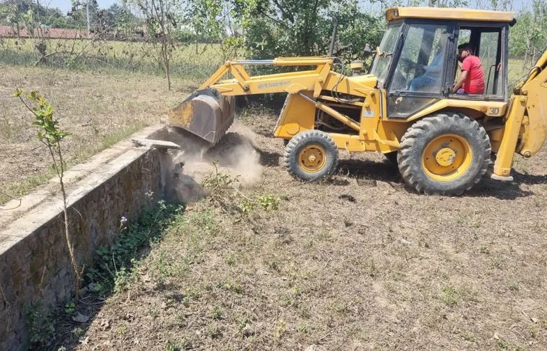 Bareilly: बीडीए का गरजा बुलडोजर! अवैध कॉलोनी को किया ध्वस्त 