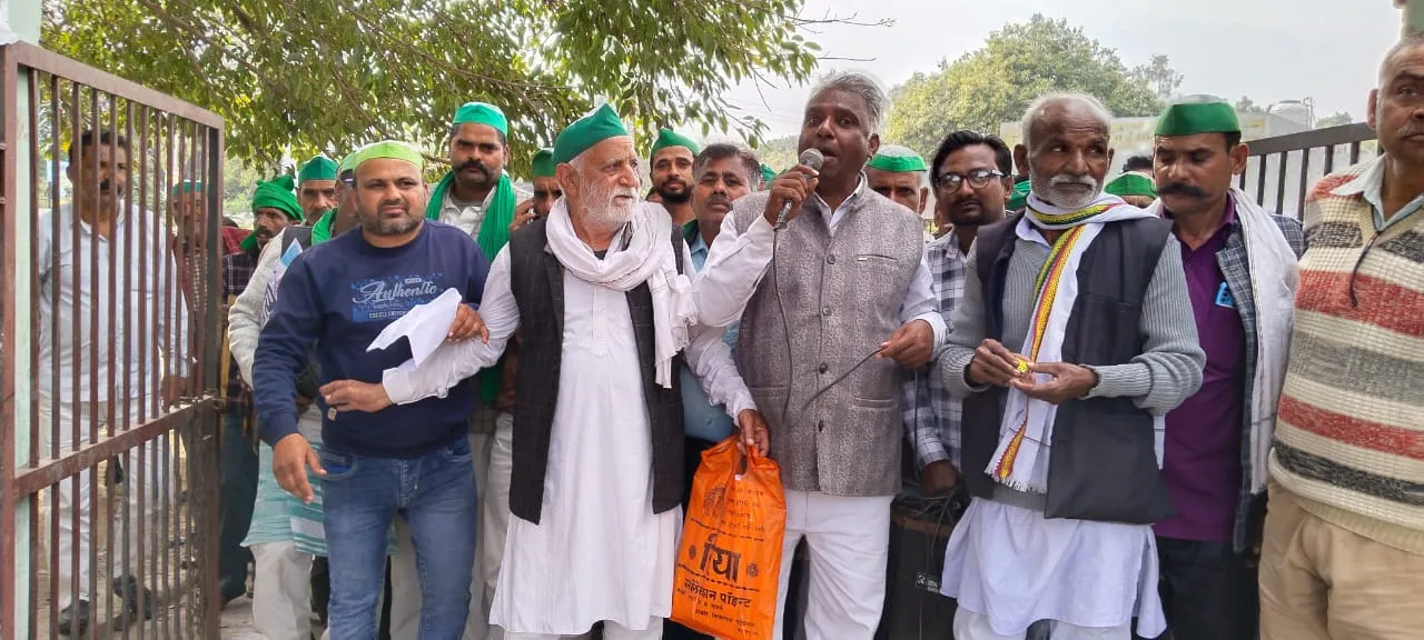 बदायूं: कछला गंगा घाट अंत्येष्टि को लेकर वसूली, जमकर प्रदर्शन