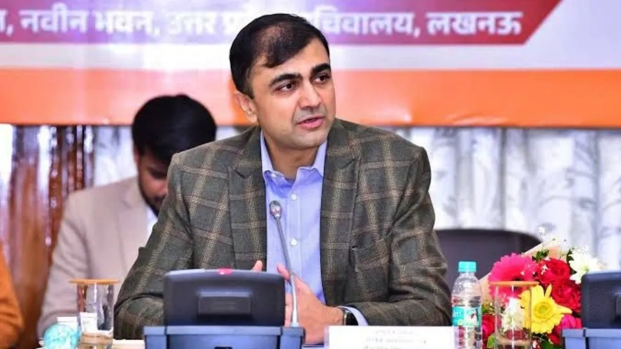 Defence Corridor भूमि अधिग्रहण घोटाले में IAS अभिषेक प्रकाश समेत 16 दोषी करार