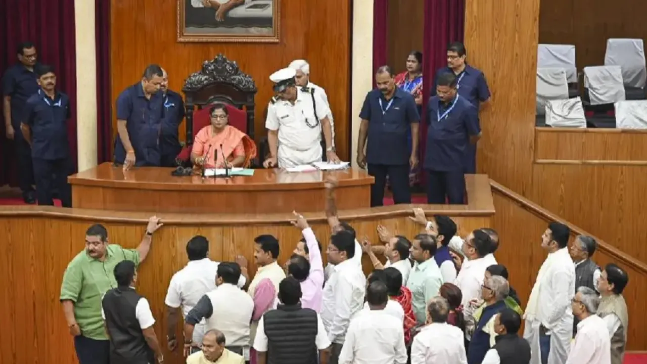 कांग्रेस के दो और विधायक सात दिन के लिए निलंबित, ओडिशा विधानसभा में की ‘अनुशासनहीनता’ 