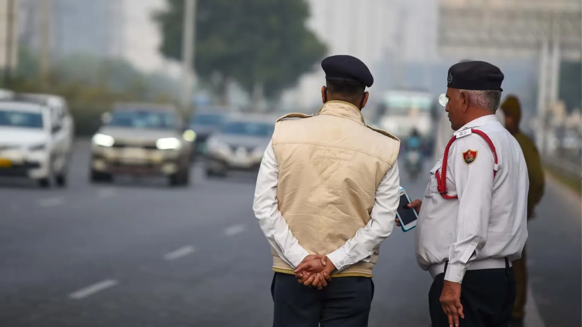 मुरादाबाद : 50 बाइक सवारों के लाइसेंस व वाहनों के पंजीकरण हुए निलंबित