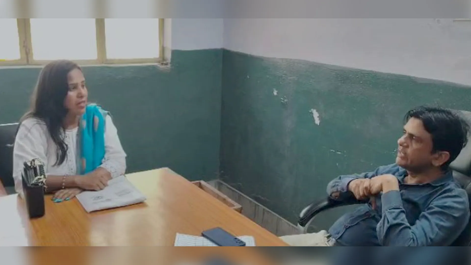 बरेली : टीवी एक्टर ने बेटे की पोस्टमार्टम रिपोर्ट गलत बनाने का लगाया आरोप, डॉक्टर से हुई नोकझोंक