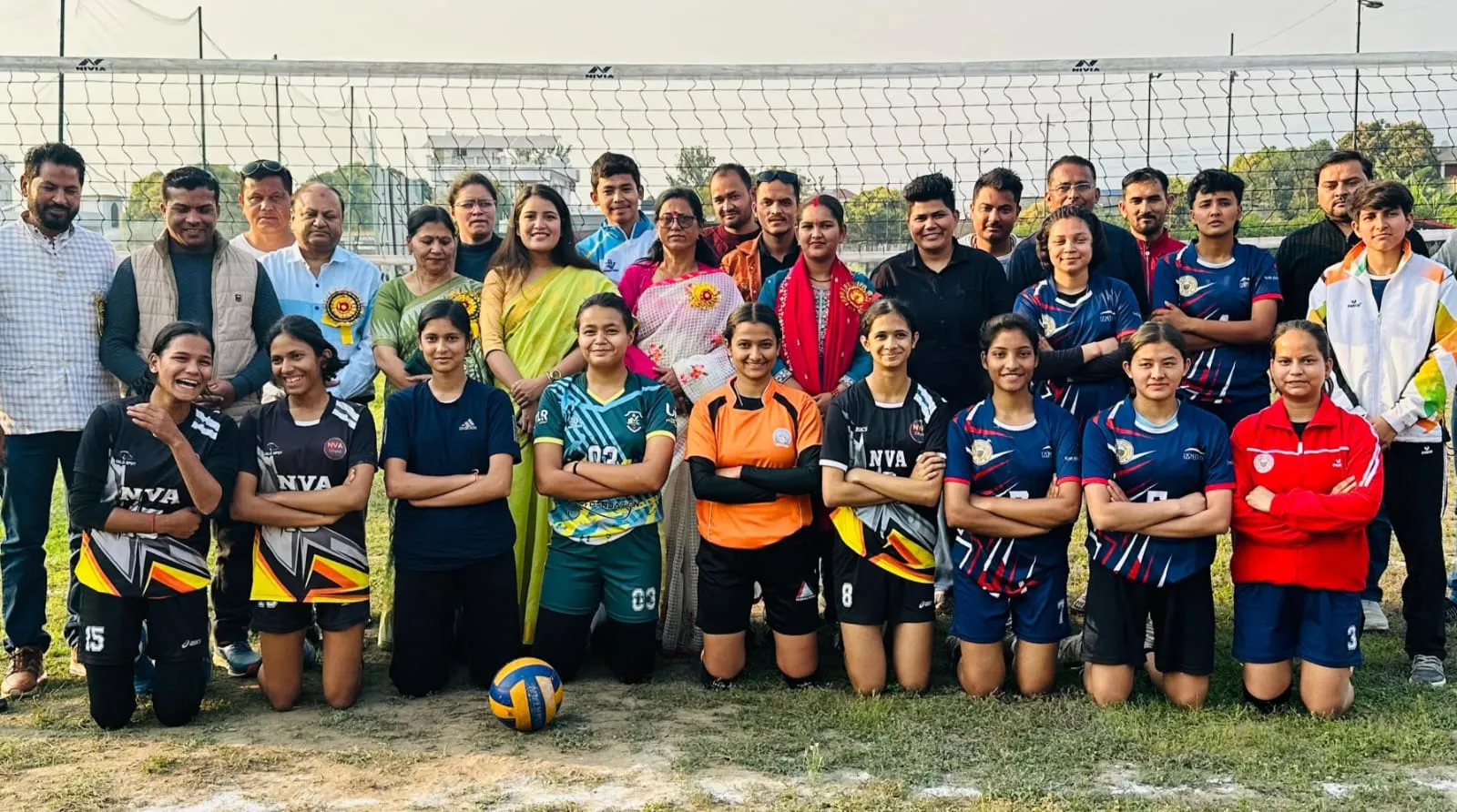 नारायणी टीम ने एमबीपीजी को हराकर जीता वॉलीबॉल मैच