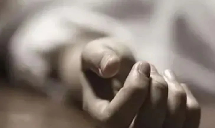 रामपुर: पति से विवाद के बाद पत्नी ने फंदे पर लटक कर दी जान