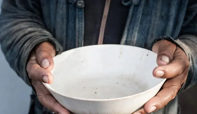 कासगंज में 200 से ज्यादा बच्चे भीख मांगकर भर रहे पेट, शिक्षा से बनाई दूरी!