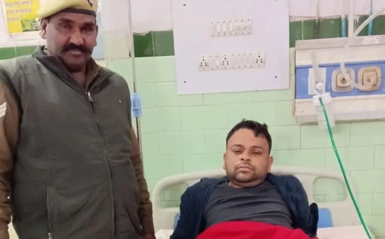 Bareilly: पुलिस ने मुठभेड़ के दौरान दबोचा 25 हजार का इनामी बदमाश, पैर में लगी गोली...साथी फरार