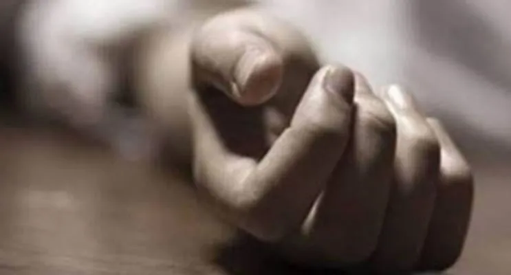 लखीमपुर खीरी: कमरे में लटका मिला विवाहिता का शव, हत्या की आशंका