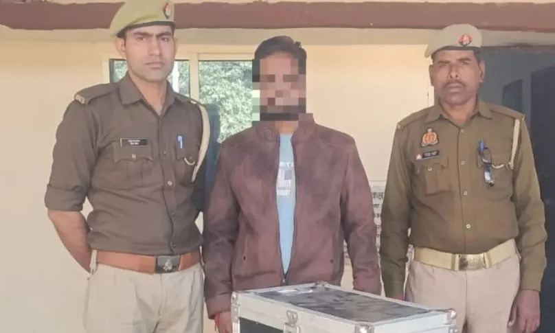 Bareilly: बोर्ड परीक्षाओं के बीच डीजे की गूंज, बंद कराने पहुंची पुलिस से भिड़ा संचालक, गिरफ्तार