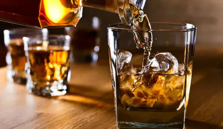 कासगंज: 194 शराब और भांग की दुकानों का लॉटरी के तहत हुआ आवंटन, 11 करोड़ का मिला राजस्व 