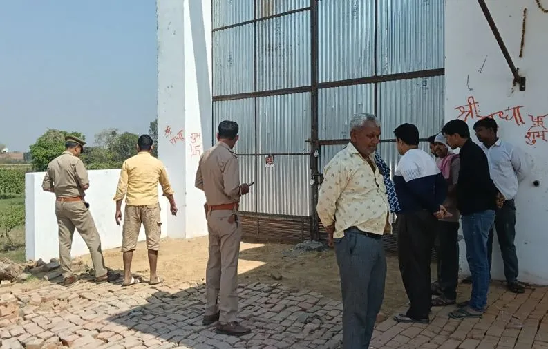 कासगंज: बाइक सवार तीन लुटेरों ने व्यापारी को लूटा, पांच लाख की नकदी छीनकर फरार