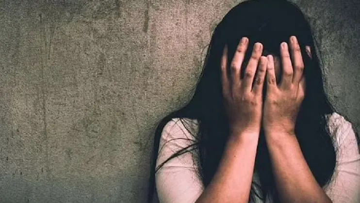 शाहजहांपुर में युवती से हैवानियत, झोपड़ी में ले जाकर किया दुष्कर्म