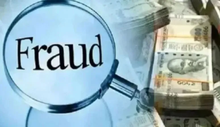 Bareilly: मकान बेचने का झांसा देकर युवक से 10 लाख ठगे, पिता-पुत्र पर FIR