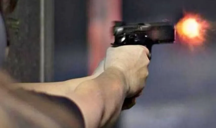 बदायूं: घर पर हमला, मारपीट और फायरिंग का वीडियो वायरल, युवक घायल