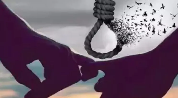 लखीमपुर खीरी: प्यार अधूरा रह गया...शादी से इनकार पर प्रेमिका ने दी जान, प्रेमी जिंदगी और मौत से जूझ रहा