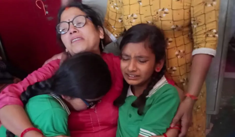 प्रयागराज: आर्थिक तंगी से परेशान व्यापारी ने मौत को लगाया गले, घर में कोहराम   