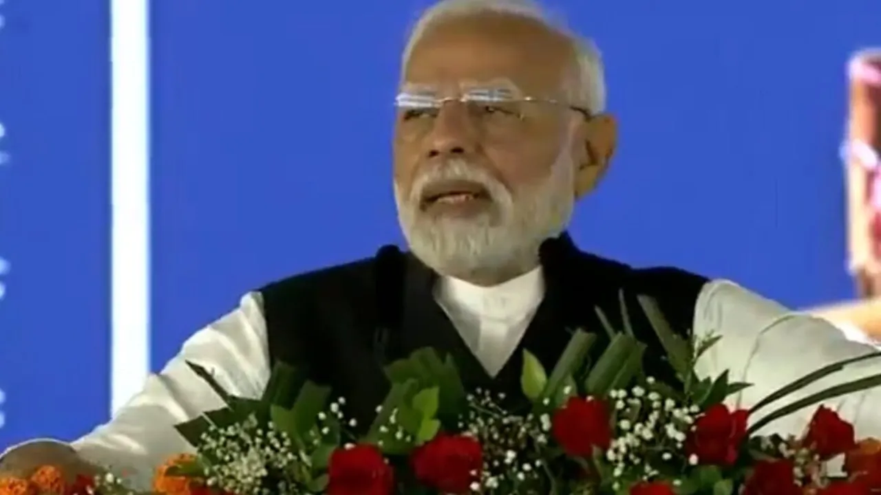 अंतरराष्ट्रीय महिला दिवस: प्रधानमंत्री मोदी ने‘लखपति दीदी सम्मेलन’ में लाभार्थियों से की बातचीत, जानें क्या कहा....