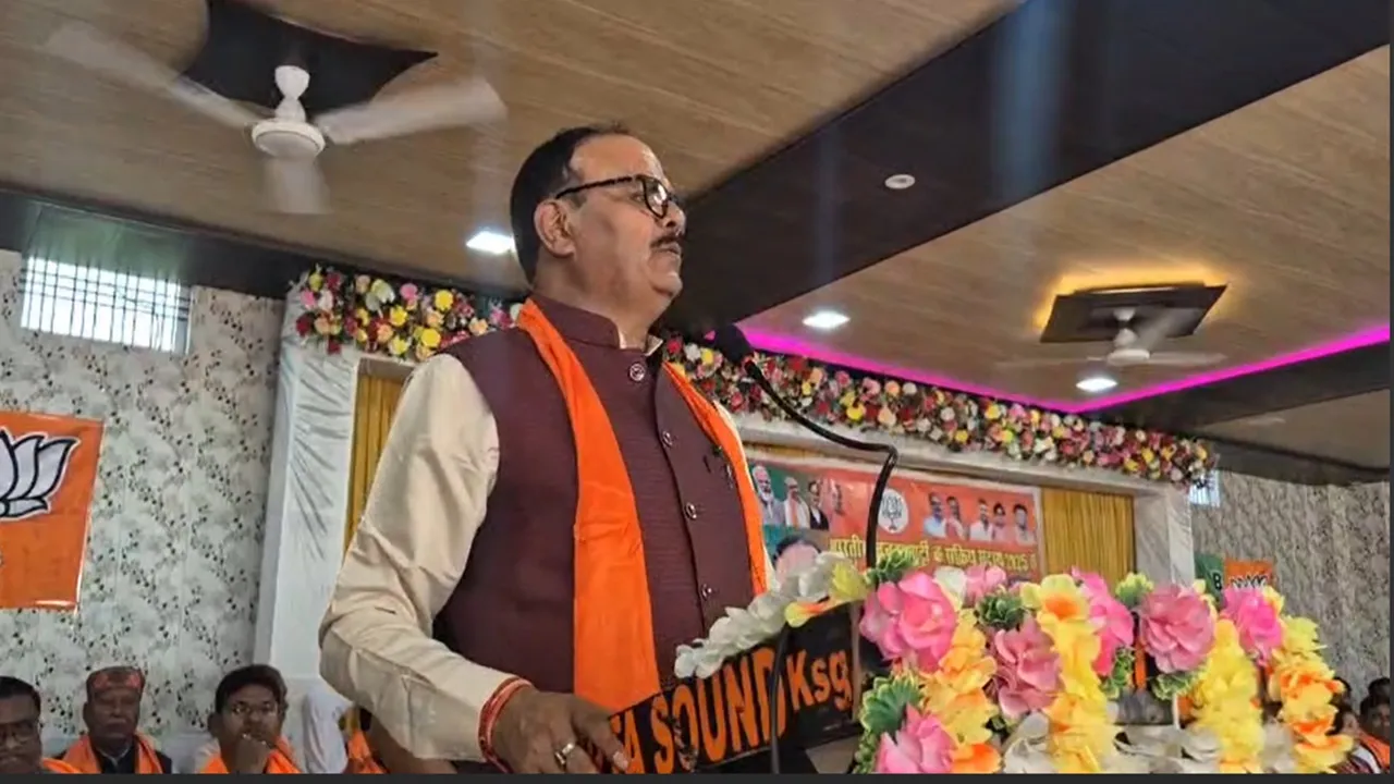 बृजेश पाठक ने कहा- 2017 से पहले बहराइच में अपराधियों का बोलबाला, गाड़ी में टहल रहे थे बंदूकधारी