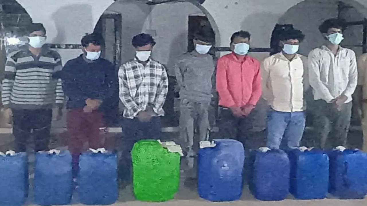 हरदोई पुलिस की बड़ी कार्रवाई: डीजल चोरी के 7 आरोपियों को किया गिरफ्तार, 345 लीटर डीजल बरामद