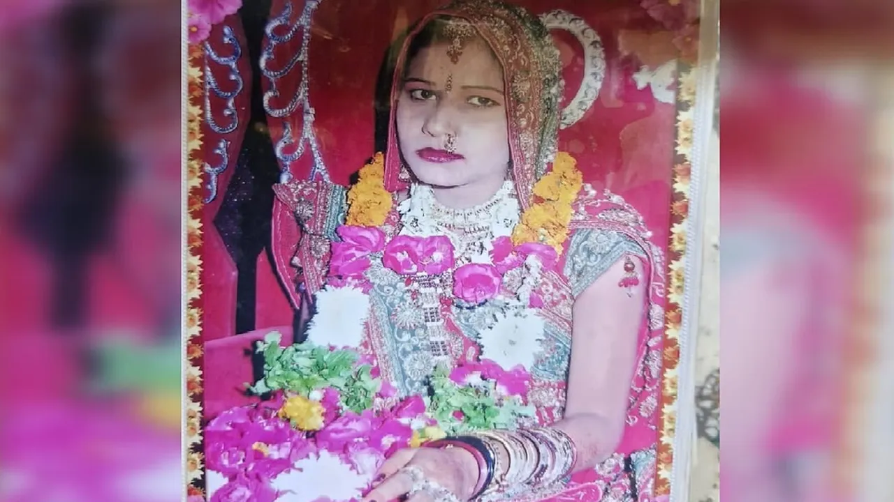 झांसी में पूर्व मंत्री की बहू की हत्या, बेडरूम में मिली लाश, पति और ब्वॉय फ्रेंड के साथ बंद कमरे में की थी शराब पार्टी