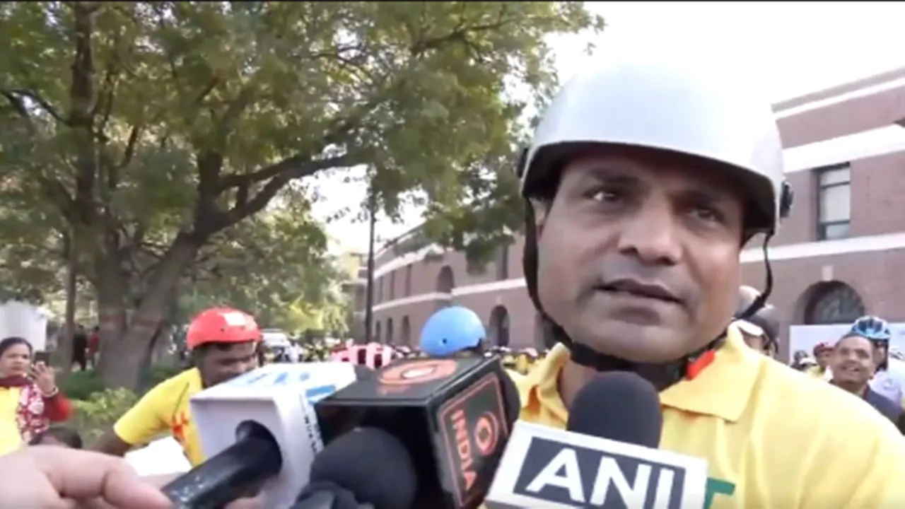  पूर्व क्रिकेटर जोगिंदर शर्मा ने 'फिट इंडिया संडे ऑन साइकिल' कार्यक्रम में लिया हिस्सा, कहा- फिट रहेगा तभी तो हिट रहेगा इंडिया