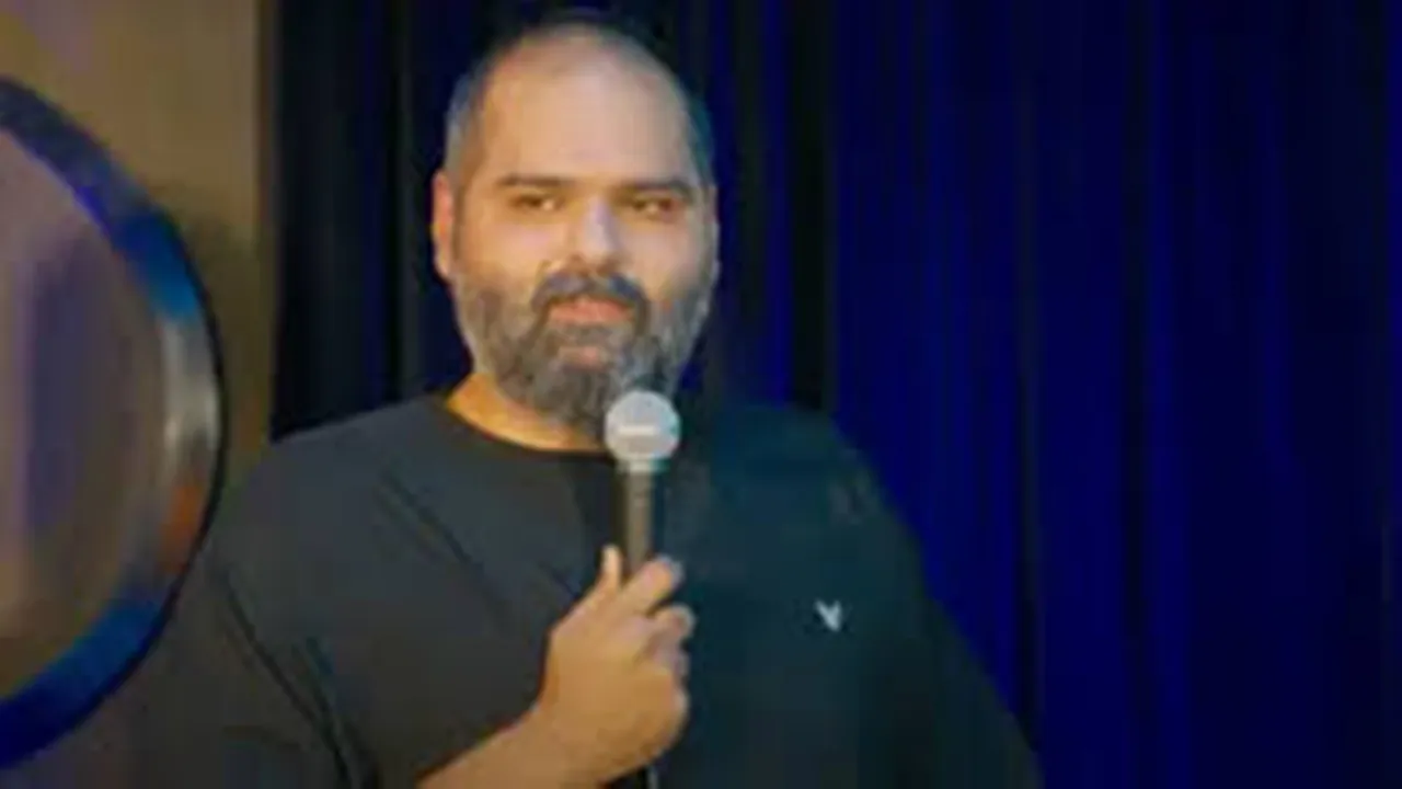 शिंदे पर ‘अपमानजनक’ टिप्पणी करना कुणाल कामरा को पड़ा महंगा, कॉमेडियन के FIR दर्ज, मिली धमकी