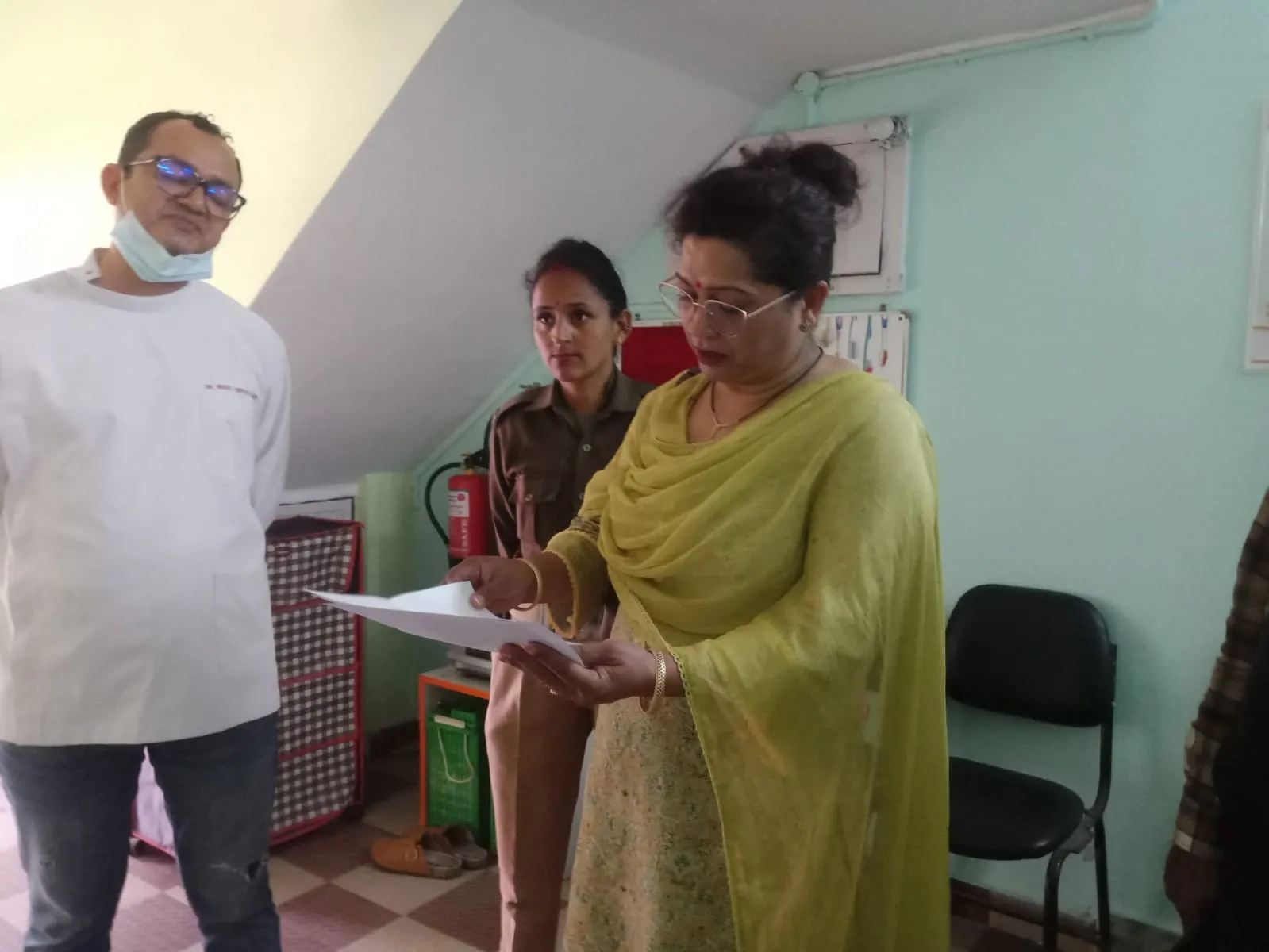 अनियमितता मिलने पर तीन अस्पतालों को थमाया नोटिस