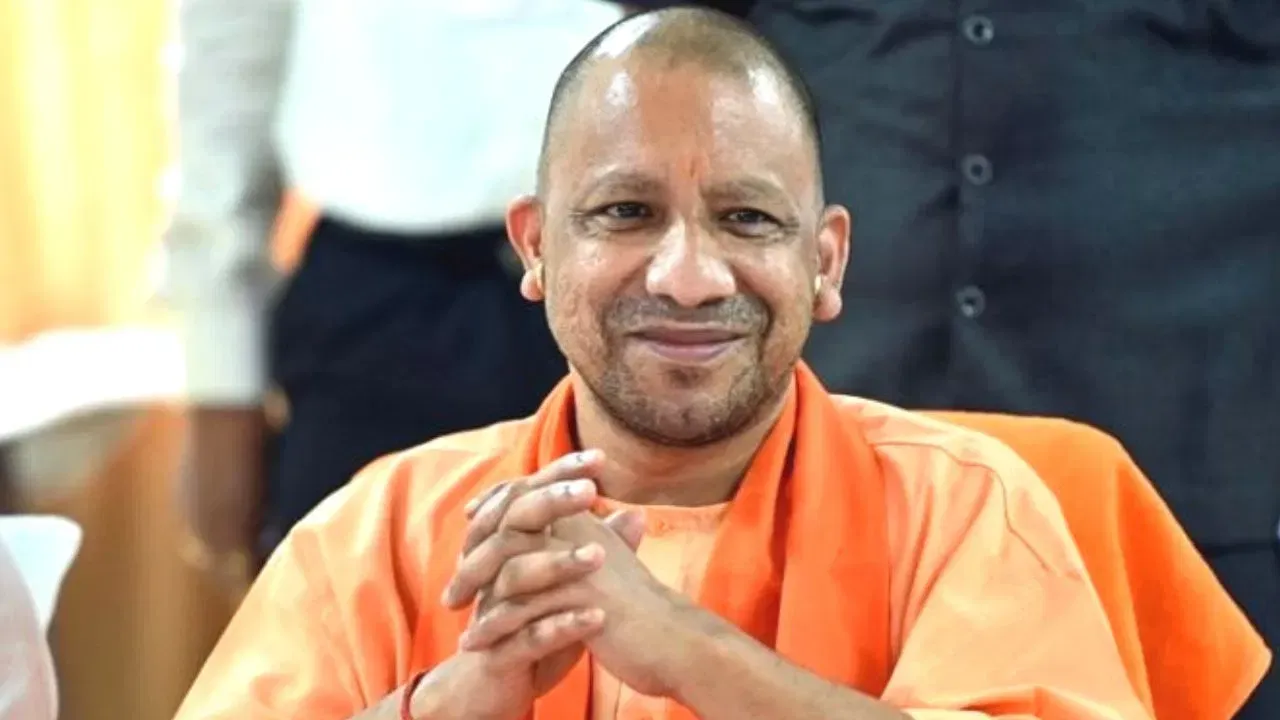 सपा विधायक पर भड़के सीएम योगी, बोले-यहां भेजिए, इलाज कर देंगे! 