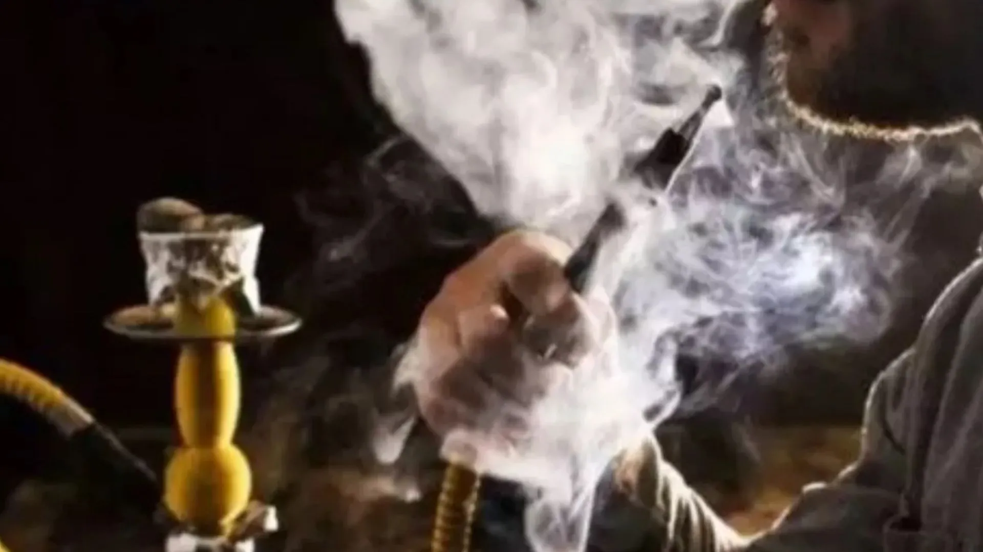 बाराबंकी: कैफे की आड़ में चलता मिला हुक्का बार, मालिक समेत तीन गिरफ्तार 