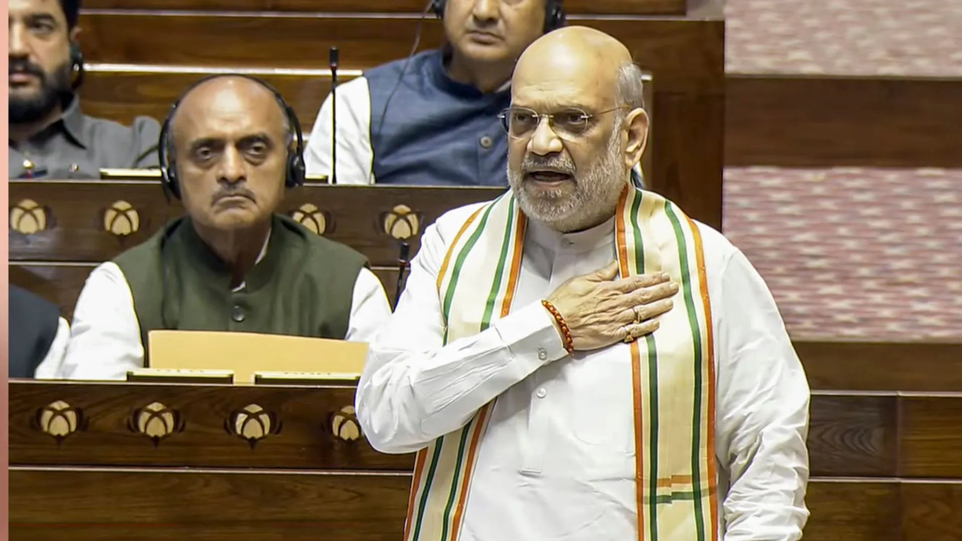 जम्मू कश्मीर में अनुच्छेद 370 हटने के बाद आतंकवाद व पथराव में भारी कमी, अभूतपूर्व निवेश हुआ : शाह का विपक्षी नेताओं पर करारा प्रहार 