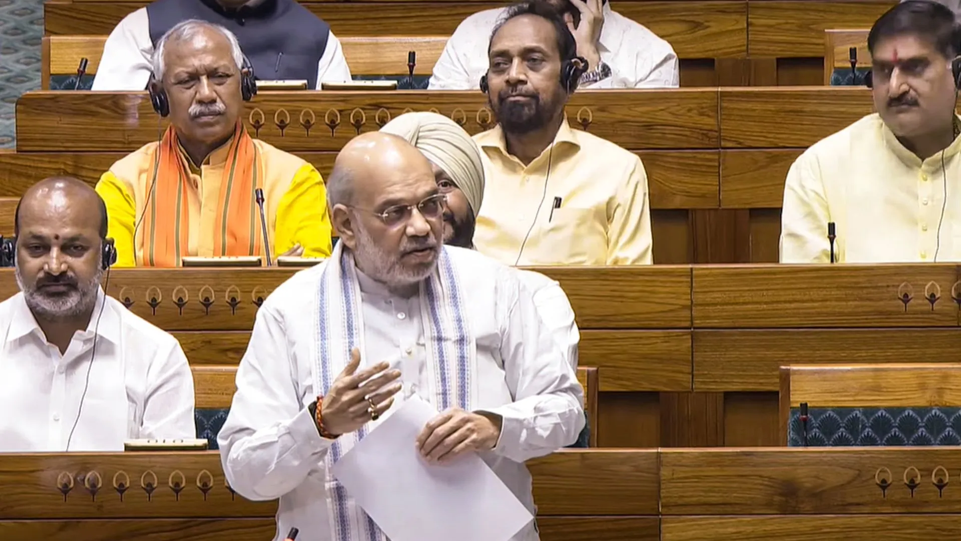 'अगले साल बंगाल में कमल खिलेगा, घुसपैठ बंद होगी', लोकसभा में बोले अमित शाह 