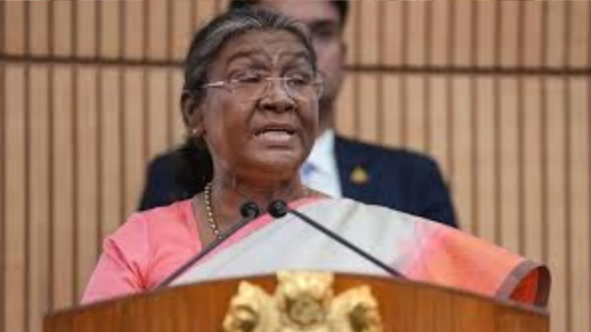 Eid Ul Fitr 2024: राष्ट्रपति मुर्मू ने ईद की पूर्व संध्या पर दी बधाई, कहा- भाईचारे, सहयोग और करुणा की भावना को मजबूत करता है त्योहार 