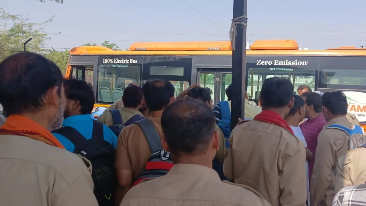 E-Rickshaw Kanpur News