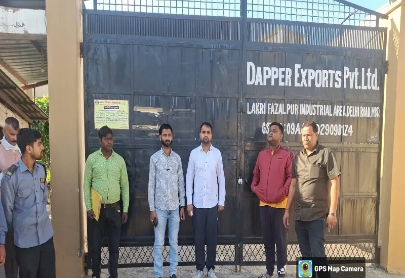 मुरादाबाद : 18 बकायेदारों की संपत्ति सील, 1.62 करोड़ रुपये वसूले... मिड टाउन क्लब की आपत्तियों के क्रम में टीम ने की पैमाइश