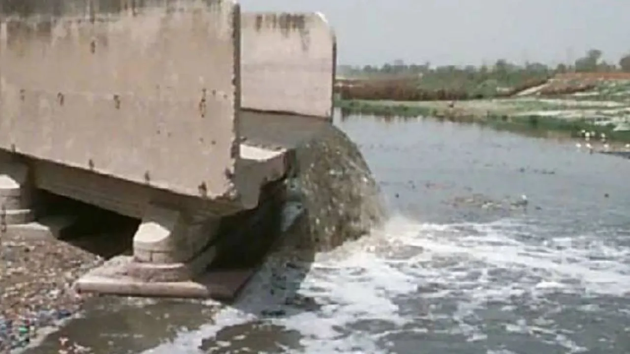 Mahakumbh खत्म होते ही गंगा में शहर से सीवेज जाना शुरू; इस तरह से जा रहा, अधिकारियों ने कही ये बात...