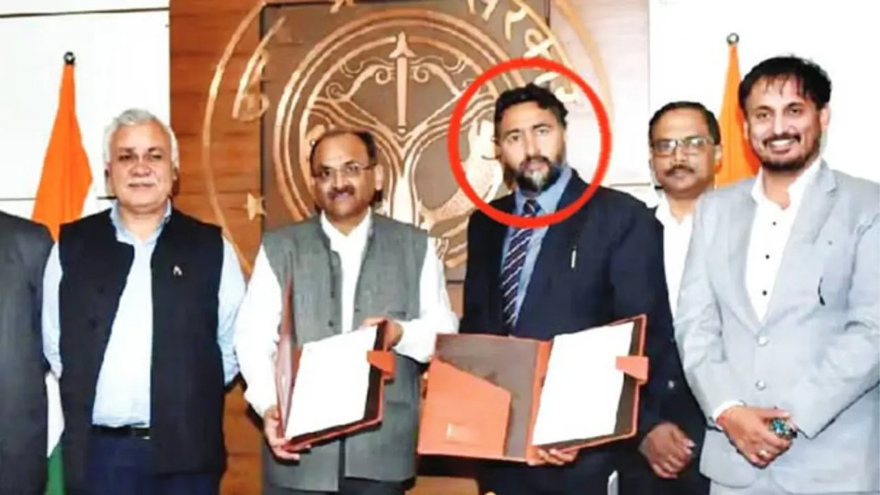 यूपी में निवेशकों से हजारों करोड़ लेकर विदेश भाग रहा था डाटा सेंटर वाला एमडी 