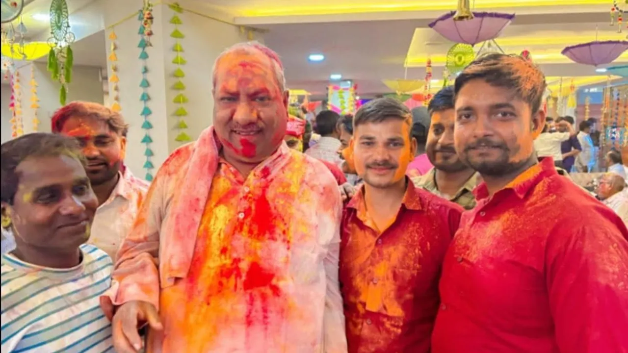 'जिन्हें रंगों से परहेज है, वे देश छोड़कर चले जाएं'...योगी सरकार में कैबिनेट मंत्री डॉ. संजय निषाद का बड़ा बयान