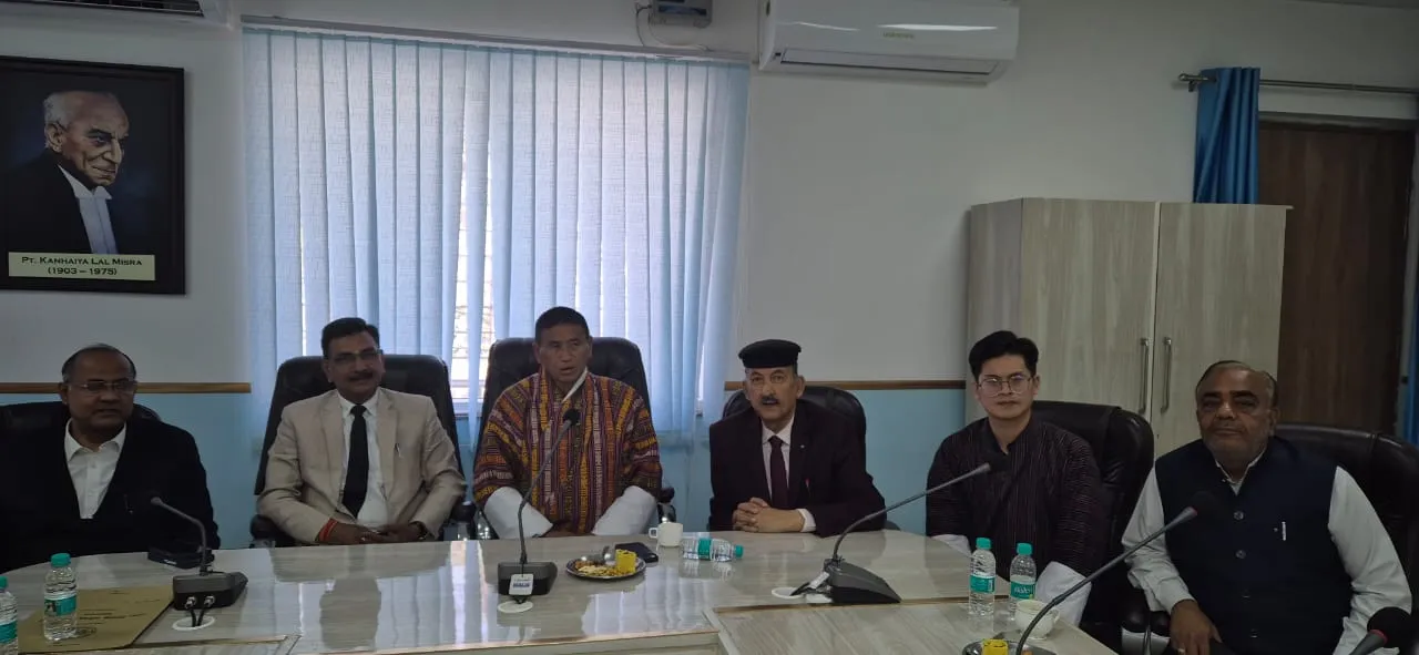 प्रयागराज: बार काउंसिल ऑफ भूटान के उपाध्यक्ष ने बार एसोसिएशन की कार्य प्रणाली का लिया जायजा
