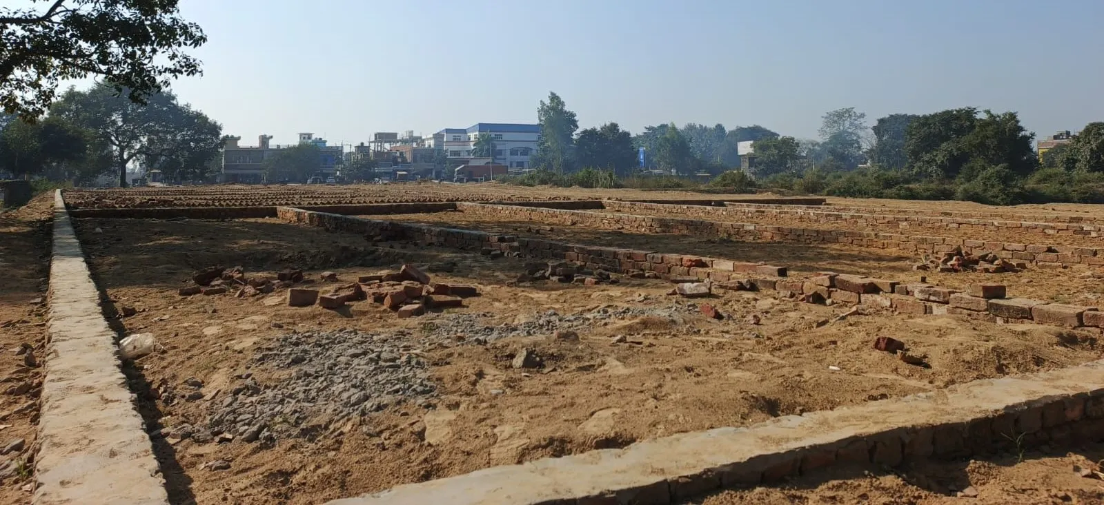 बदायूं: लोक निर्माण के पत्र का जवाब नहीं दे रहा राजस्व विभाग, भूमि को कब्जा मुक्त कराने की मांग