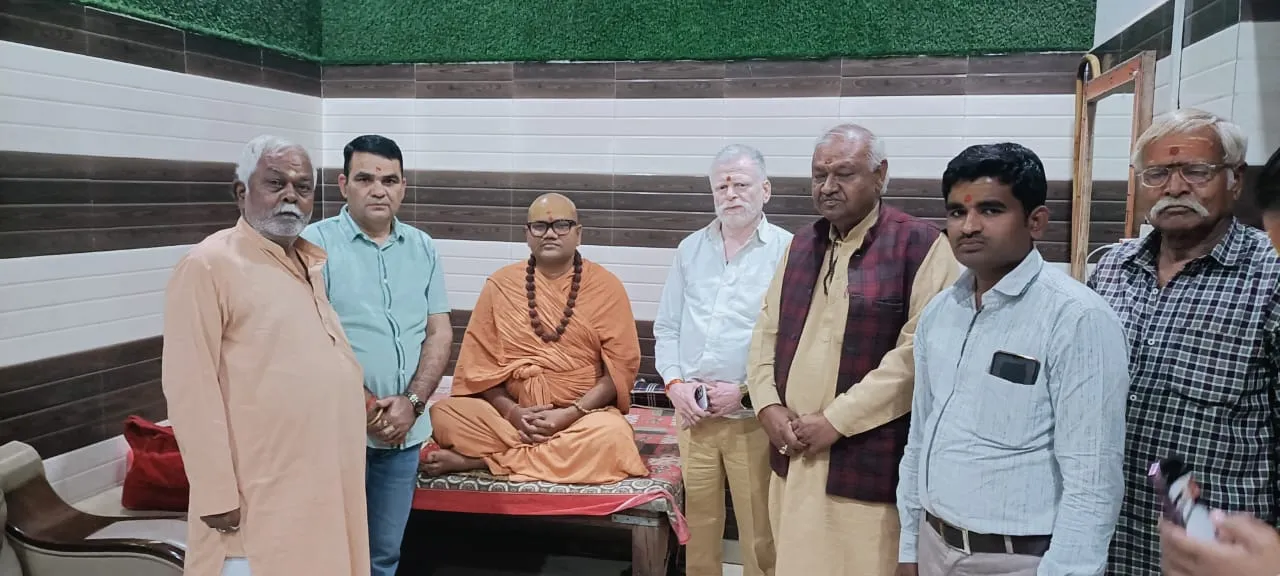 कासगंज: निशुल्क रसोई संचालन के लिए वराह मंदिर ने दी भूमि