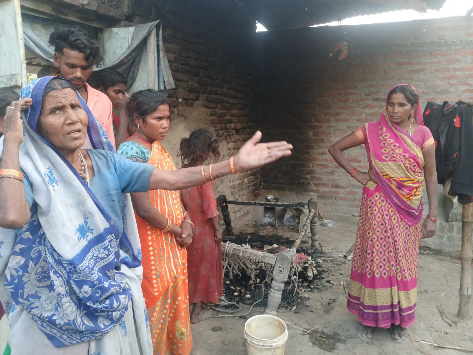 लखीमपुर खीरी: चूल्हे की चिंगारी से लगी आग, 10 महीने के मासूम की जलकर मौत