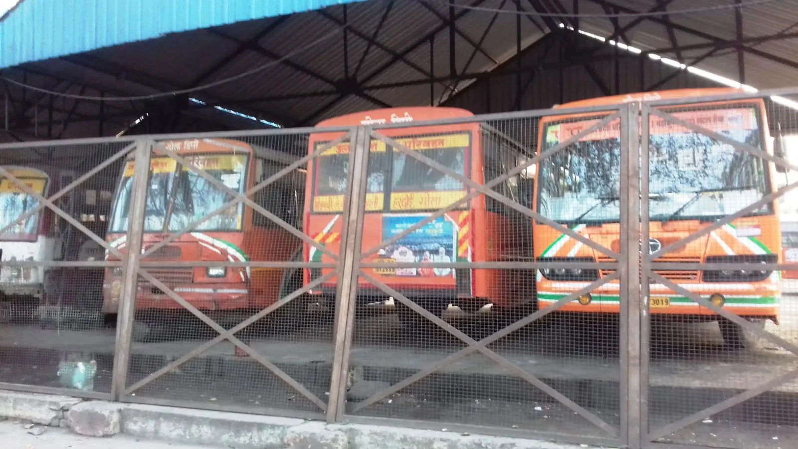 लखीमपुर खीरी: डिपो की 15 कंडम बसों की होगी नीलामी, बीएस 6 बसे संचालित