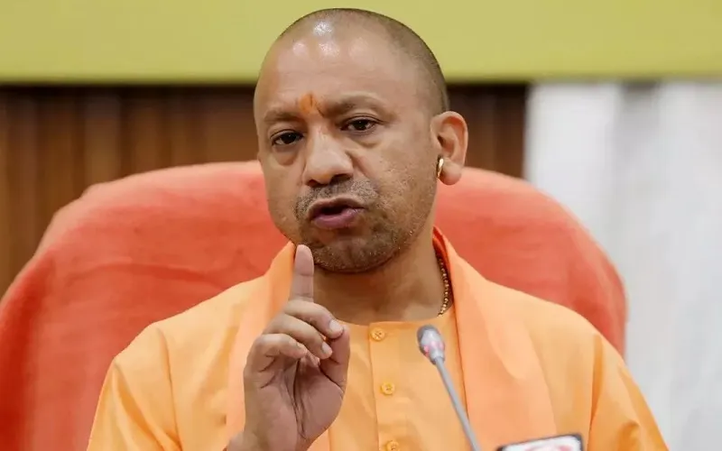 मुरादाबाद : मुख्यमंत्री के कार्यक्रम की तैयारियों में जुटे विभाग, अपडेट की जा रही फाइलें