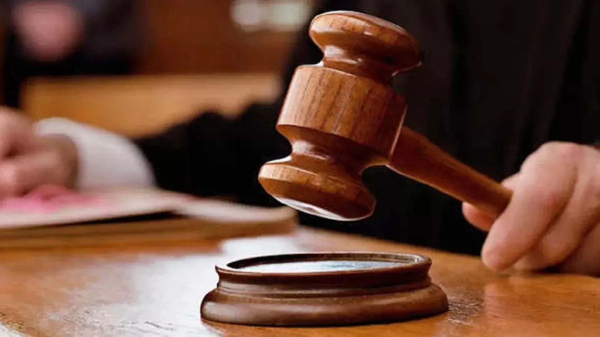 Bareilly: पत्नी को सुसाइड के लिए उकसाया था...अब पति जेल में काटेगा सात साल कैद