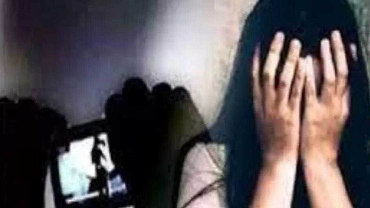 कानपुर में फर्जी इंस्टा आईडी पर डाली महिला की अश्लील फोटो व Video; पीड़िता बोली- कहीं मुंह दिखाने लायक नहीं छोड़ा...