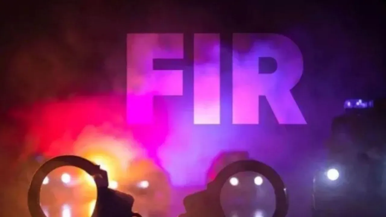 Kanpur में यूपी बोर्ड की परीक्षा देने गए छात्रों के मोबाइल चोरी: चोरों ने परीक्षा केंद्र के पास खड़ी गाड़ियों के ताले तोड़े, FIR दर्ज 