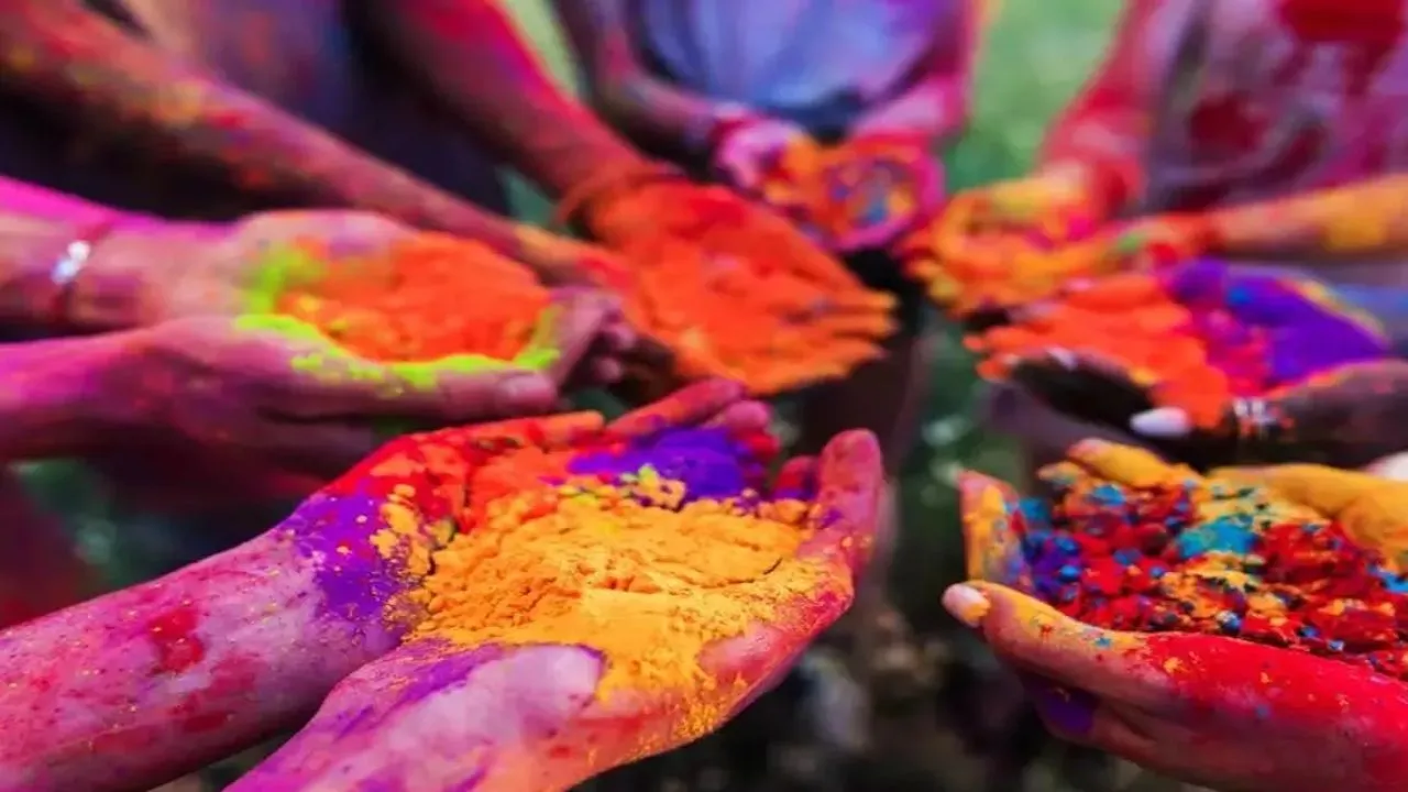 Kanpur: होली के रंगों से जुड़े हैं आध्यात्मिक रहस्य, आपके जीवन पर डालते हैं गहरा असर, यहां जानें... होली के रंगों का महत्व 